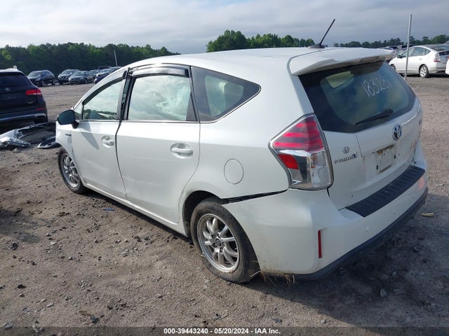 Toyota Prius V Four 2015 JTDZN3EU8FJ039816 Image 3