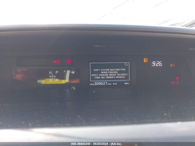 Toyota Prius V Four 2015 JTDZN3EU8FJ039816 Image 7
