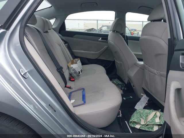 Hyundai Sonata 2016 5NPE24AF5GH408257 Image 8