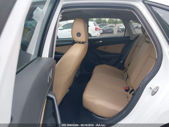3VWE57BUXKM015974 Volkswagen Jetta 1.4t Sel
