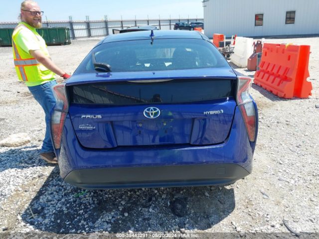 JTDKARFU0G3509437 Toyota Prius Three