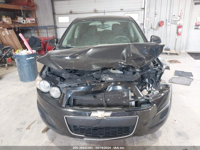 Chevrolet Sonic Lt Auto 2015 1G1JC6SB5F4169647 Image 12