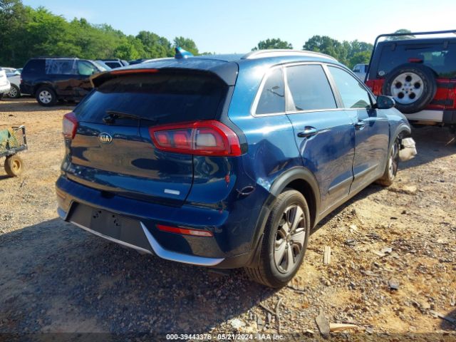 KNDCB3LC3J5114206 KIA NIRO LX