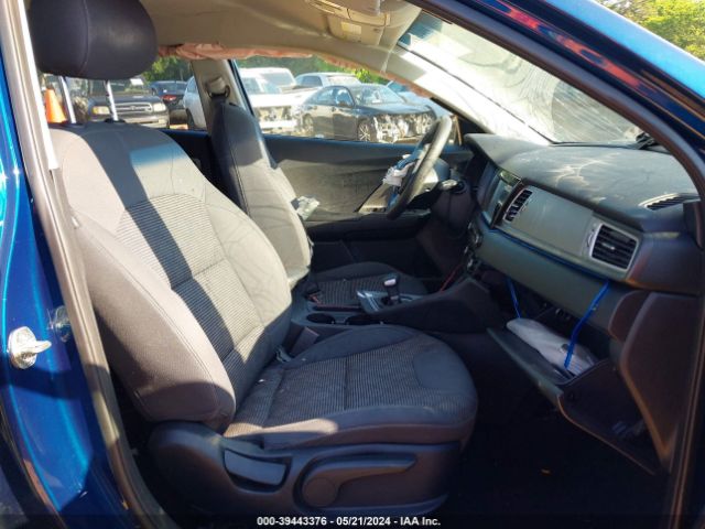 KNDCB3LC3J5114206 KIA NIRO LX