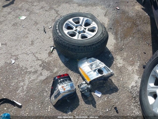 Toyota 4runner Sr5 Premium 2020 JTEBU5JR0L5830326 Image 12