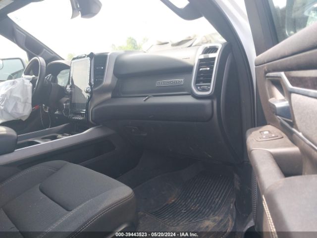 1C6SRFFT3NN418945 RAM 1500 Big Horn  4x4 5'7 Box