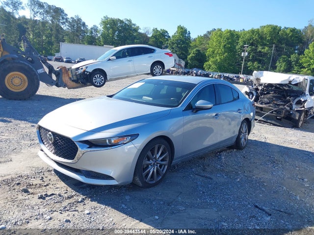 JM1BPBDMXK1121080 Mazda Mazda3 Preferred Package
