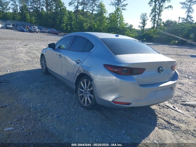 JM1BPBDMXK1121080 Mazda Mazda3 Preferred Package