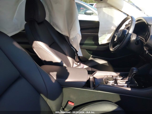 JM1BPBDMXK1121080 Mazda Mazda3 Preferred Package