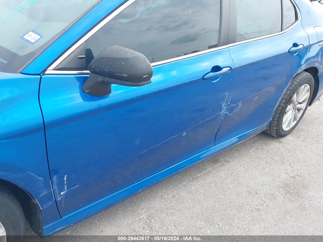 Toyota CAMRY LE 2020 4T1C11AKXLU394227 Image 6