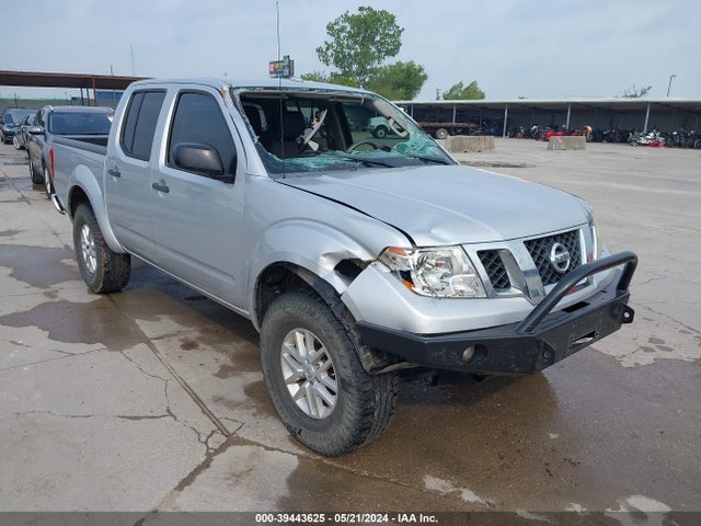 2016 1N6AD0EV1GN772871 main image