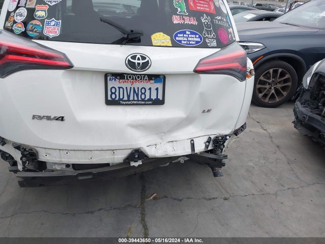 Toyota RAV4 LE 2018 JTMZFREV1JJ177473 Image 6