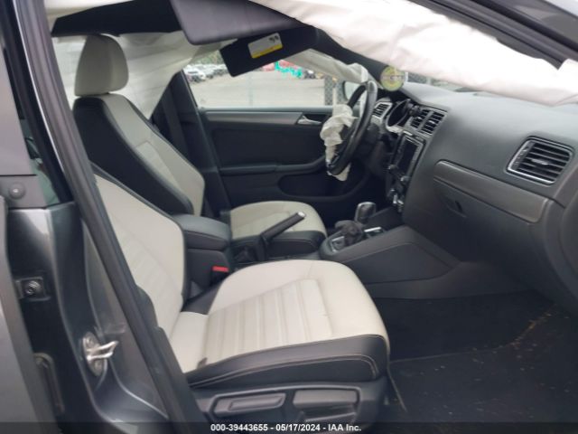 3VWD17AJ2GM397472 Volkswagen Jetta 1.8t Sport