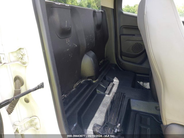 Chevrolet Colorado Wt 2017 1GCHSBEA8H1319369 Image 8