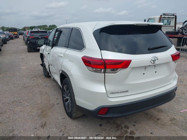 Toyota Highlander Le 2019 5TDZARFH7KS055048 Image 3
