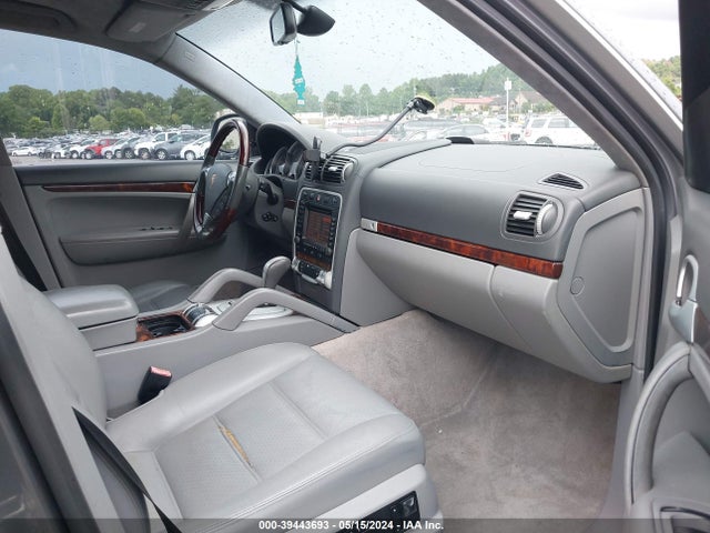2005 PORSCHE CAYENNE WP1AC29P75LA92350 Photo 4