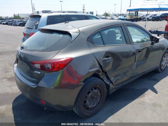 JM1BM1K7XE1176049 Mazda Mazda3 I Sport