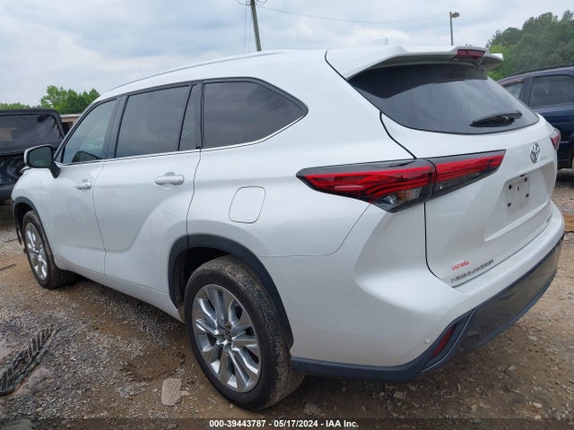 Toyota Highlander Limited 2023 5TDKDRAHXPS009463 Image 15