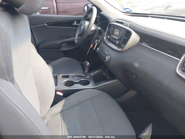 KIA Sorento 2.4l Lx 2016 5XYPG4A31GG027979 Image 5