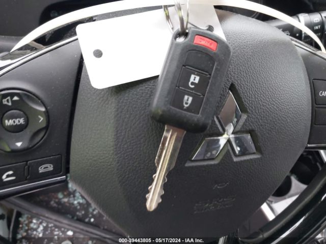 JA4AD2A36HZ057740 Mitsubishi Outlander Es