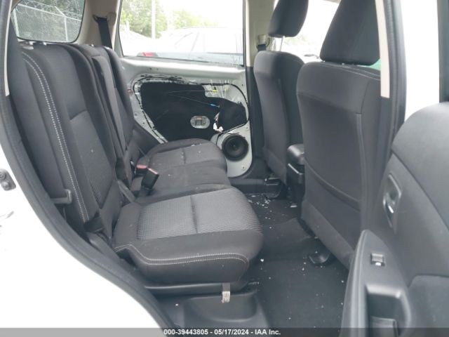 JA4AD2A36HZ057740 Mitsubishi Outlander Es