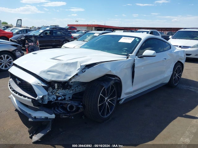 Ford Mustang Ecoboost Fastback 2020 1FA6P8TH4L5177072 Image 2