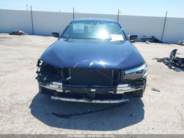 WBAJA7C58JG908476 BMW 530i Xdrive
