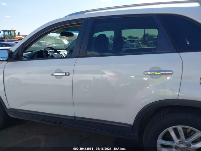KIA SORENTO LX 2015 5XYKT4A6XFG653979 Image 14