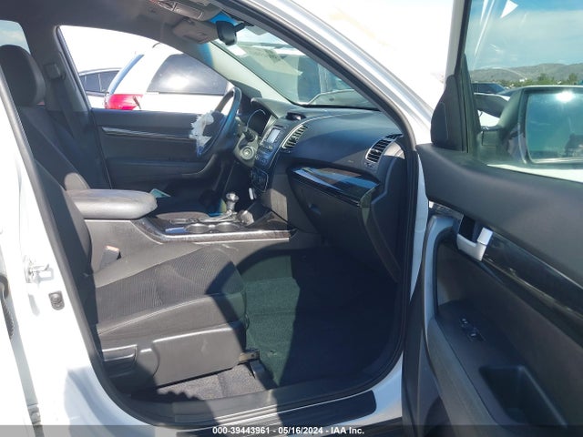 KIA SORENTO LX 2015 5XYKT4A6XFG653979 Image 5