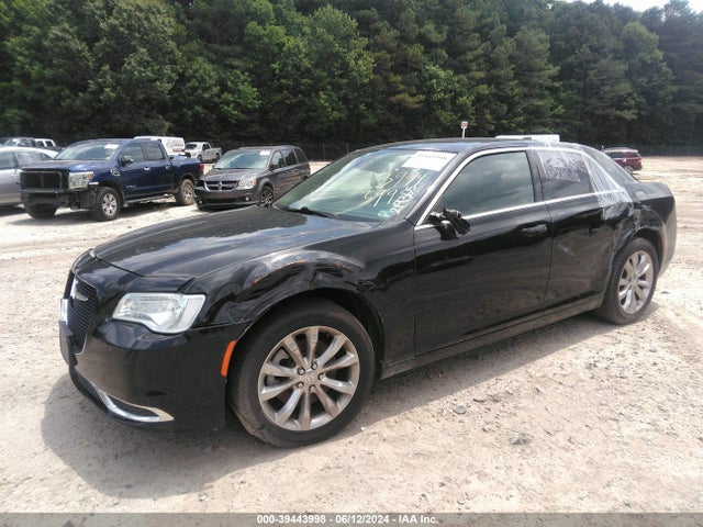 2C3CCARG1JH181833 Chrysler 300 Touring L Awd