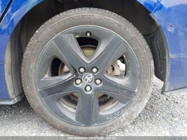 JTDKARFU8H3050868 Toyota Prius Four Touring