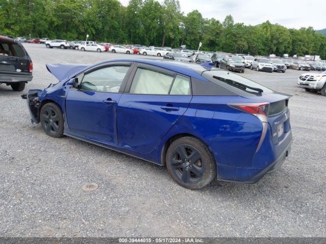 JTDKARFU8H3050868 Toyota Prius Four Touring