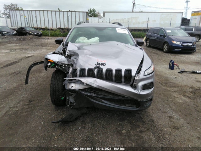 1C4PJLABXHW548013 Jeep Cherokee Altitude Fwd