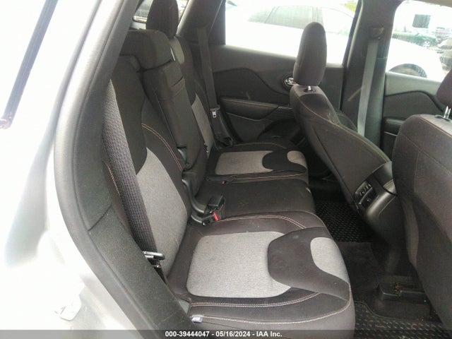 1C4PJLABXHW548013 Jeep Cherokee Altitude Fwd