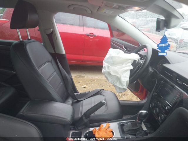 1VWMA7A30LC019552 Volkswagen Passat 2.0t R-line