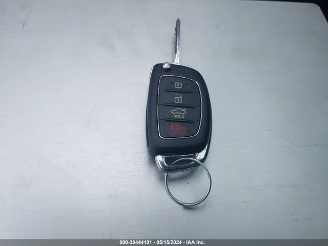 Hyundai SONATA SE 2017 5NPE24AF3HH565206 Image 11