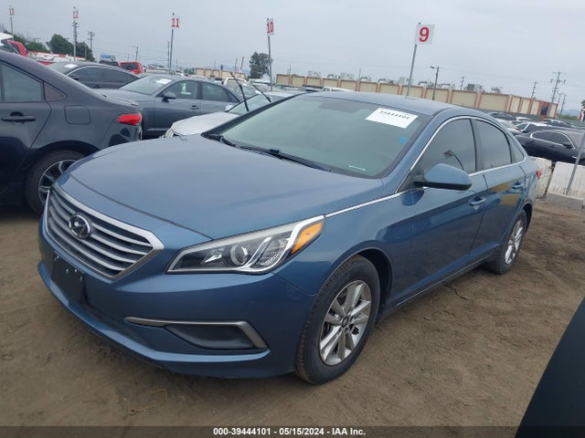 Hyundai SONATA SE 2017 5NPE24AF3HH565206 Image 2