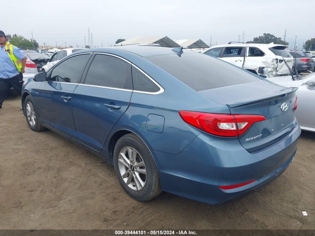 Hyundai SONATA SE 2017 5NPE24AF3HH565206 Image 3