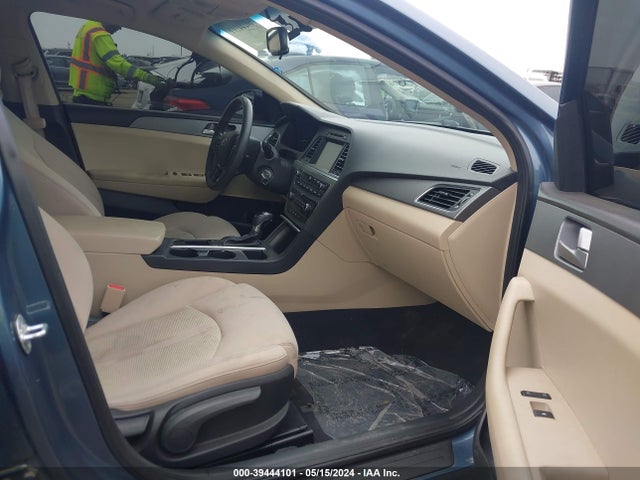 Hyundai SONATA SE 2017 5NPE24AF3HH565206 Image 5