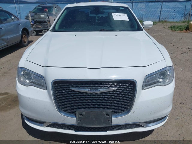 Chrysler 300 Anniversary Edition 2016 2C3CCARG9GH325041 Image 13