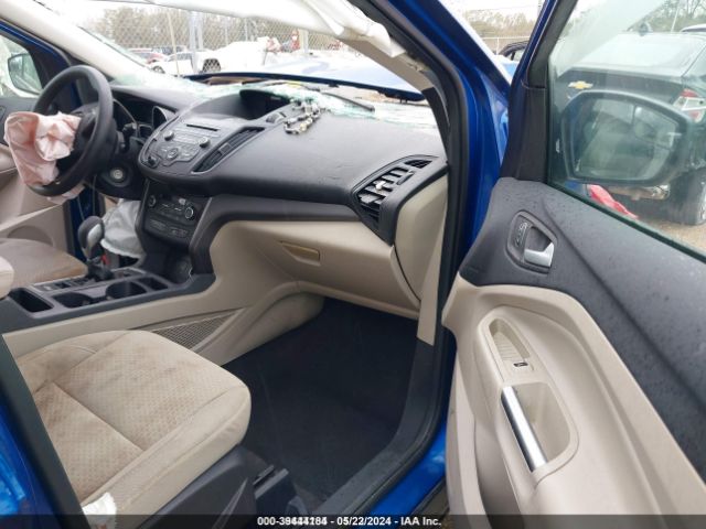 1FMCU9GD3JUA05214 Ford ESCAPE SE