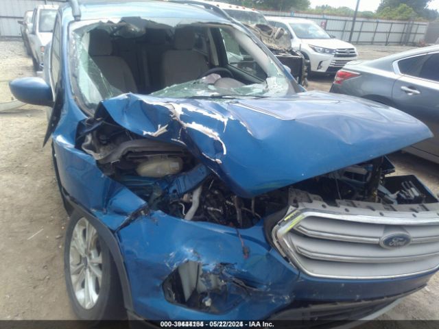 1FMCU9GD3JUA05214 Ford ESCAPE SE