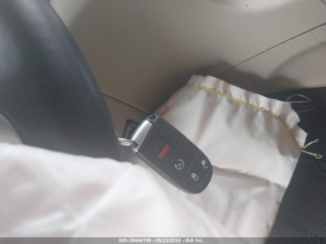 1C4RJFAG8EC371593 Jeep Grand Cherokee Laredo