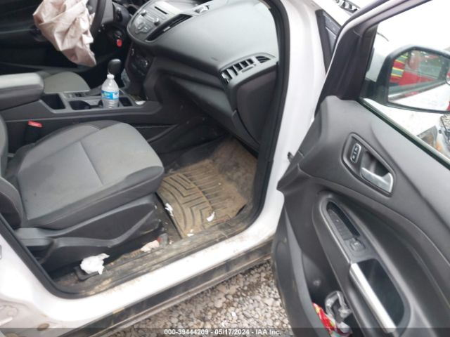 2017 FORD ESCAPE 1FMCU9G98HUE87295 Photo 4