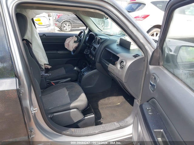 1C4NJPBA5FD379919 Jeep Patriot Altitude Edition
