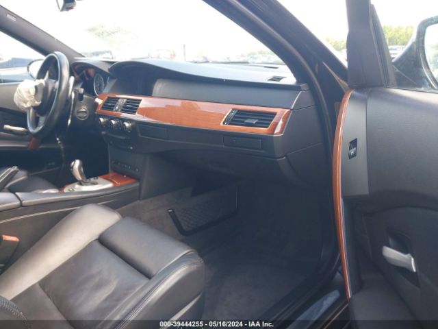 2007 BMW M5 WBSNB93557CX07432 Photo 4