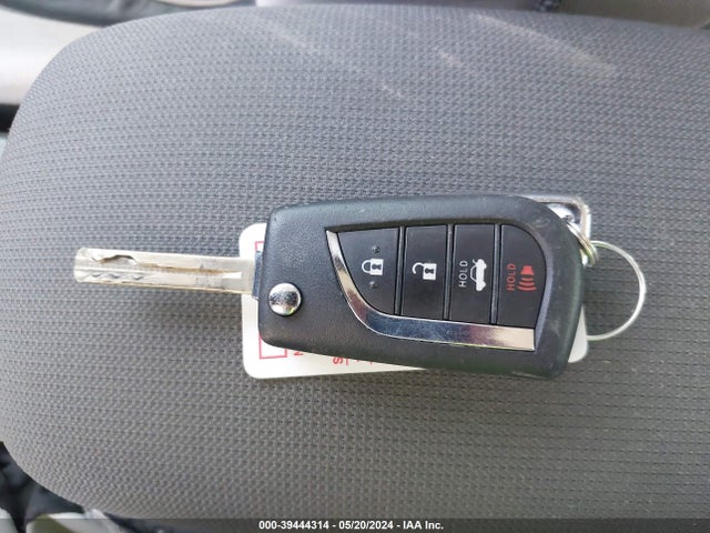 Toyota COROLLA LE 2022 JTDEPMAE9N3001656 Image 11