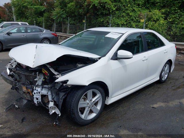 Toyota CAMRY SE 2014 4T1BF1FK3EU751952 Image 2