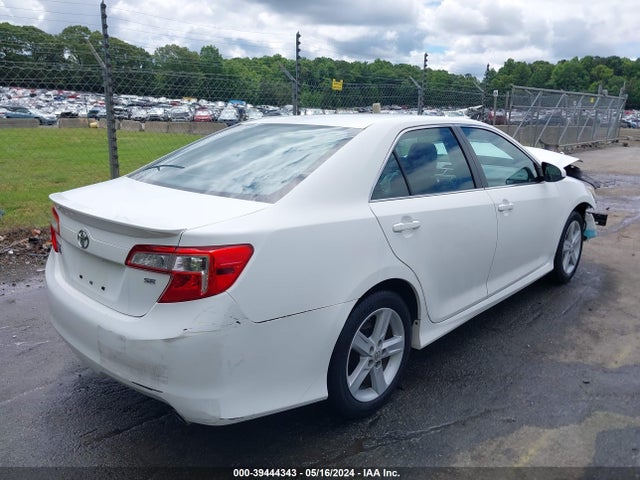 Toyota CAMRY SE 2014 4T1BF1FK3EU751952 Image 4