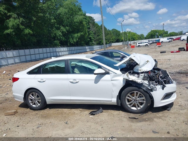 Hyundai SONATA SE 2017 5NPE24AF0HH525925 Image 13
